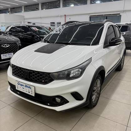 FIAT ARGO 1.8 E.TORQ FLEX TREKKING AT6 FIAT ARGO 1.8 E.TORQ FLEX TREKKING AT6